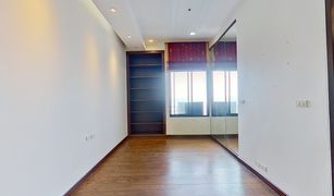 3 Bedrooms Condo for sale in Khlong Tan Nuea, Bangkok Icon III