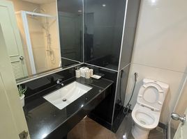 Студия Кондо в аренду в Baan Phaholyothin Place, Sam Sen Nai