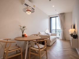 2 Bedroom Condo for sale at Maru Ekkamai 2, Khlong Tan Nuea