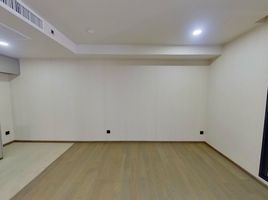 1 Bedroom Condo for sale at Klass Sarasin-Rajdamri, Lumphini, Pathum Wan