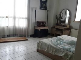 3 Schlafzimmer Appartement zu vermieten im Royal Castle Pattanakarn, Suan Luang