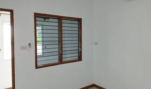 2 Bedrooms Townhouse for sale in Ban Klang, Lamphun 