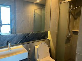 1 Bedroom Condo for rent at The Lumpini 24, Khlong Tan