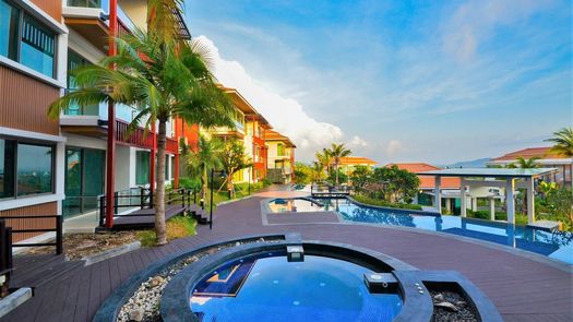 图片 1 of the Communal Pool at Phumundra Resort Phuket