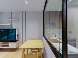 1 Schlafzimmer Wohnung zu verkaufen im Chalermnit Art De Maison, Khlong Tan Nuea