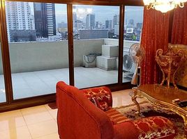 1 Schlafzimmer Appartement zu verkaufen im First Tower, Khlong Toei Nuea