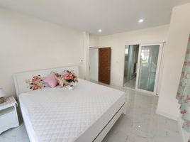 3 Schlafzimmer Villa zu vermieten im Casa Ville Ratchapruek-Rattanathibet 1, Bang Rak Noi, Mueang Nonthaburi