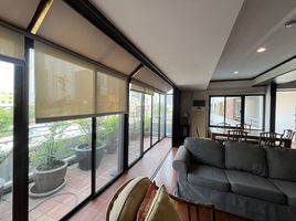 3 Bedroom Apartment for rent at Panpanit Apartments, Sam Sen Nai