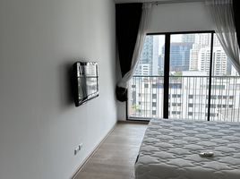 1 Bedroom Condo for rent at Noble Refine, Khlong Tan