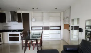 2 Bedrooms Condo for sale in Dokmai, Bangkok Baan Suan Lalana