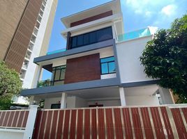 3 Bedroom House for sale in Wang Thong Lang, Bangkok, Wang Thonglang, Wang Thong Lang