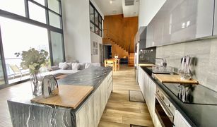 Пентхаус, 3 спальни на продажу в Khlong Toei Nuea, Бангкок The Lofts Asoke