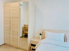 1 спален Кондо в аренду в The Base Phetchaburi-Thonglor, Bang Kapi