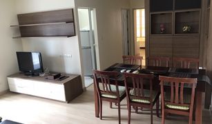 2 Bedrooms Condo for sale in Si Lom, Bangkok Life At Sathorn 10