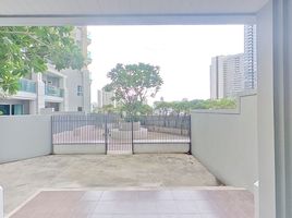 3 Bedroom Apartment for sale at Belle Grand Rama 9, Huai Khwang