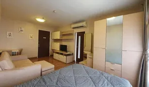 Studio Condo for sale in Bang Pakok, Bangkok Ivy River