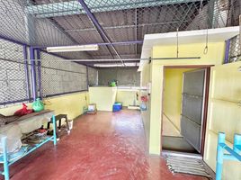 3 Schlafzimmer Ganzes Gebäude zu verkaufen in Pom Prap Sattru Phai, Bangkok, Wat Thepsirin