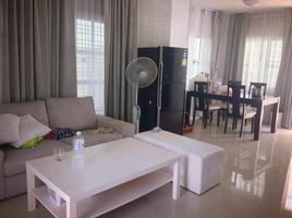 4 Bedroom Townhouse for sale at Praphassorn Ville, Nong Tamlueng, Phan Thong, Chon Buri