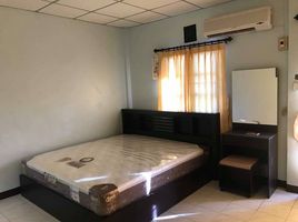 4 Schlafzimmer Reihenhaus zu vermieten im Thep Thani Village, Nok Mueang