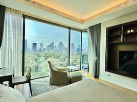 1 Bedroom Apartment for sale at Sindhorn Tonson , Lumphini, Pathum Wan