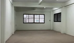 3 Bedrooms Shophouse for sale in Samae Dam, Bangkok 