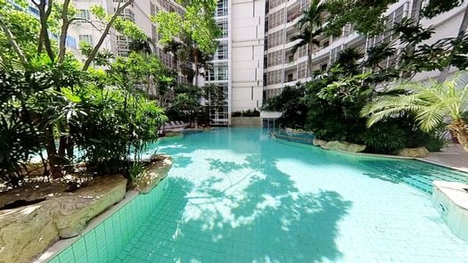 3D视图 of the Communal Pool at Baan Rajprasong