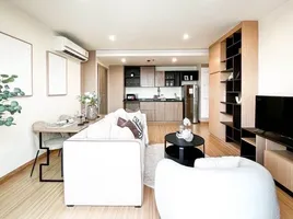 2 Bedroom Condo for sale at The Gallery Bearing, Samrong Nuea