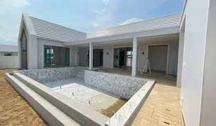 Вилла, 4 спальни на продажу в Тхап Таи, Хуа Хин iBreeze View Pool Villa