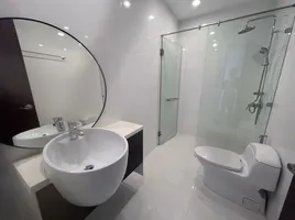 3 Bedroom Condo for rent at Silom Grand Terrace, Si Lom