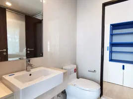 1 спален Квартира на продажу в Le Luk Condominium, Phra Khanong Nuea