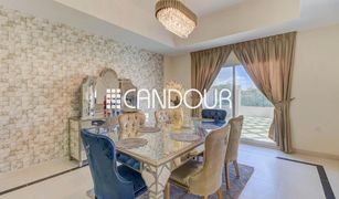 5 Bedrooms Villa for sale in Royal Residence, Dubai Prime Villa