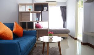 Studio Wohnung zu verkaufen in Chantharakasem, Bangkok Ease Ratchada