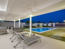 4 Schlafzimmer Villa zu verkaufen im Falcon Hill Luxury Pool Villas, Nong Kae