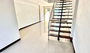 2 Bedrooms Townhouse for sale in Suthep, Chiang Mai 