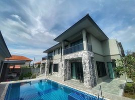 5 Bedroom Villa for sale in Taling Chan, Bangkok, Chimphli, Taling Chan