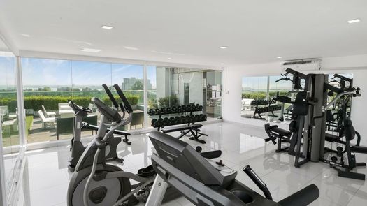 Фото 1 of the Fitnessstudio at Club Royal