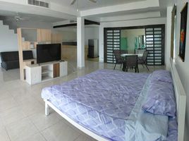 2 Schlafzimmer Penthouse zu vermieten im Eden Village Residence, Patong, Kathu