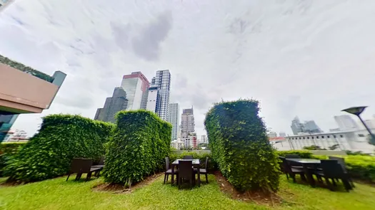 3D视图 of the Communal Garden Area at Villa Asoke