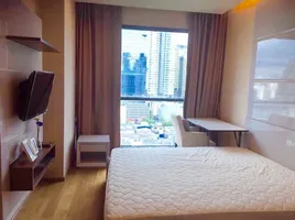 1 спален Квартира в аренду в The Address Sathorn, Si Lom