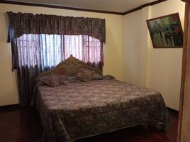3 Bedroom House for sale in Rajavej Chiangmai Hospital, Wat Ket, Chang Khlan