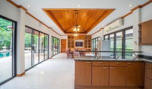 5 Bedrooms House for sale in Rawai, Phuket 