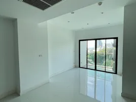 2 Schlafzimmer Wohnung zu verkaufen im Axis Pattaya Condo, Nong Prue