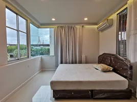 3 Schlafzimmer Villa zu vermieten im Baan Klang Krung Grande Vienna Rama 3, Bang Phongphang