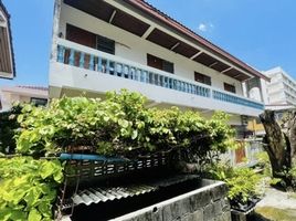  Land for sale in MRT Station, Bangkok, Sam Sen Nok, Huai Khwang, Bangkok