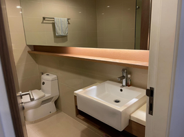 1 Schlafzimmer Appartement zu vermieten im 15 Sukhumvit Residences, Khlong Toei Nuea