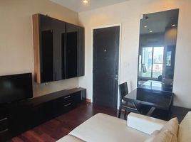 1 Schlafzimmer Wohnung zu vermieten im Ivy Sathorn 10, Si Lom, Bang Rak