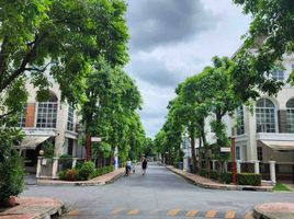 3 Schlafzimmer Haus zu verkaufen im Plus City Park Rama 9-Hua Mark , Hua Mak