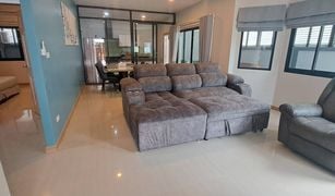 Дом, 2 спальни на продажу в Чалонг, Пхукет Baan Chalongsuk