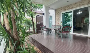 3 Bedrooms House for sale in Hua Mak, Bangkok Mantana Rama 9-Srinakarin
