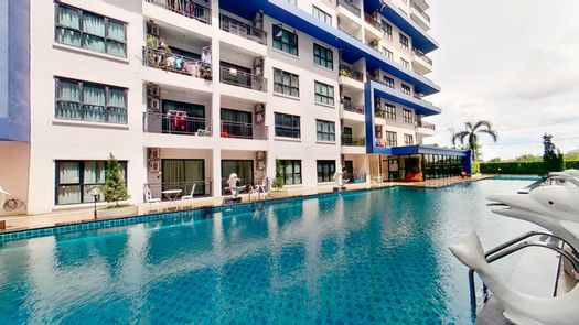 Фото 1 of the Communal Pool at The Blue Residence 